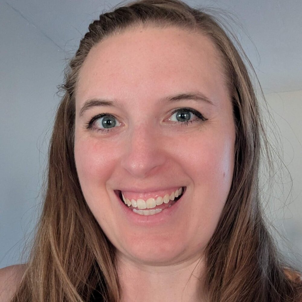 Meet your Posher, Stefanie